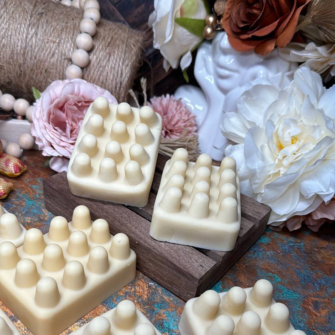 Pet Shampoo Bar for Dogs, Cats and other Furry Friends