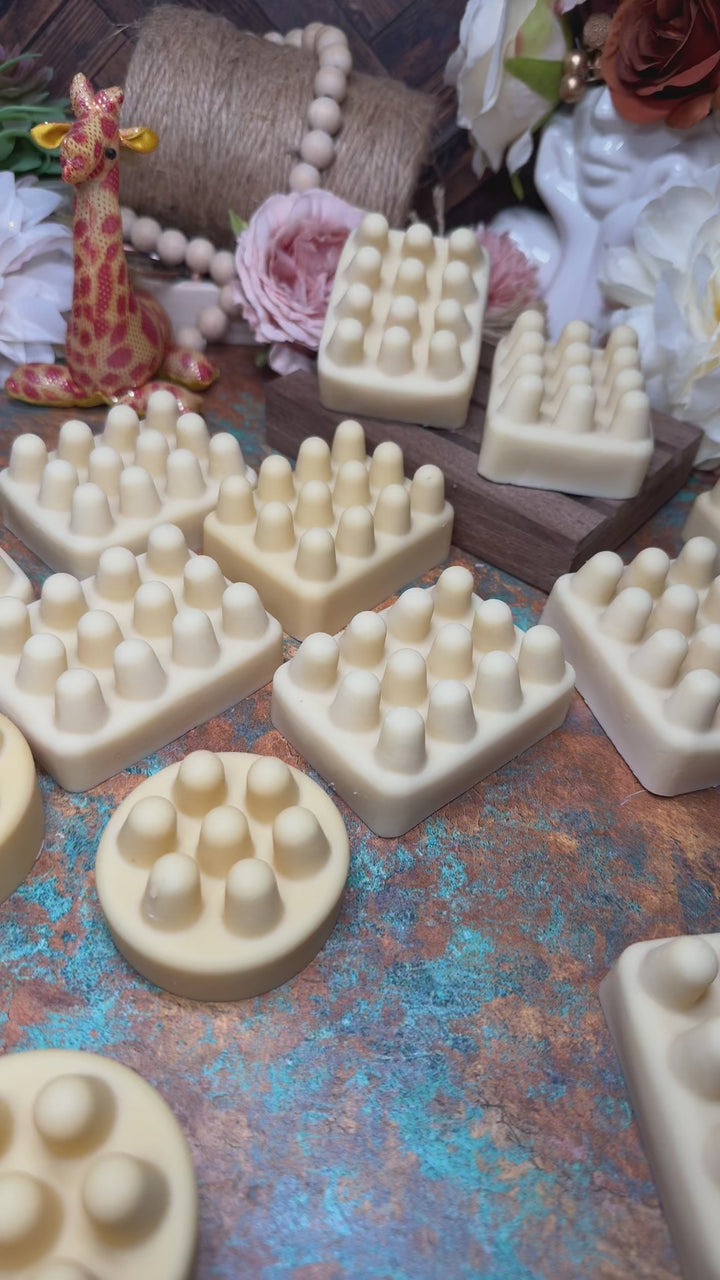 Pet Shampoo Bar for Dogs, Cats and other Furry Friends